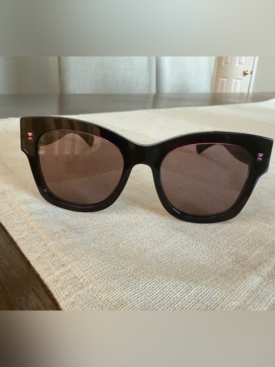 Gucci Accessories - Gucci Black Cat-Eye Sunglasses with Pink Accents
